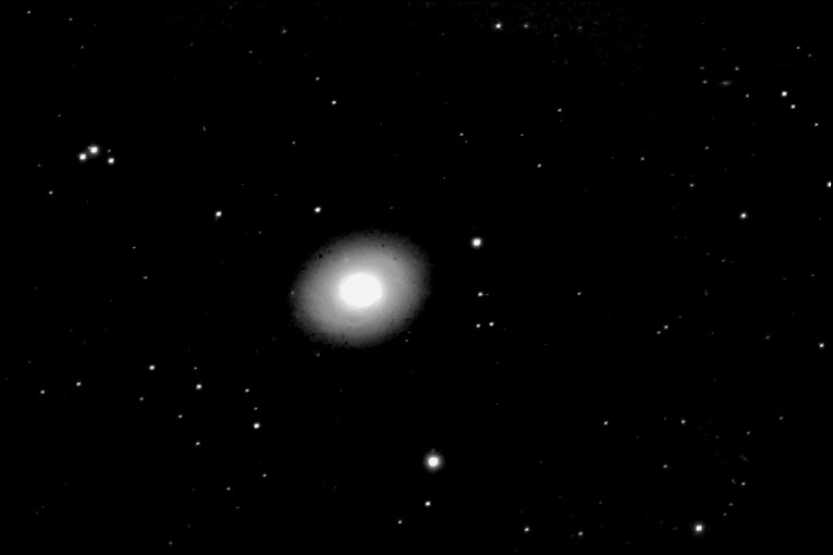 M94-200504.jpg (17390 Byte)